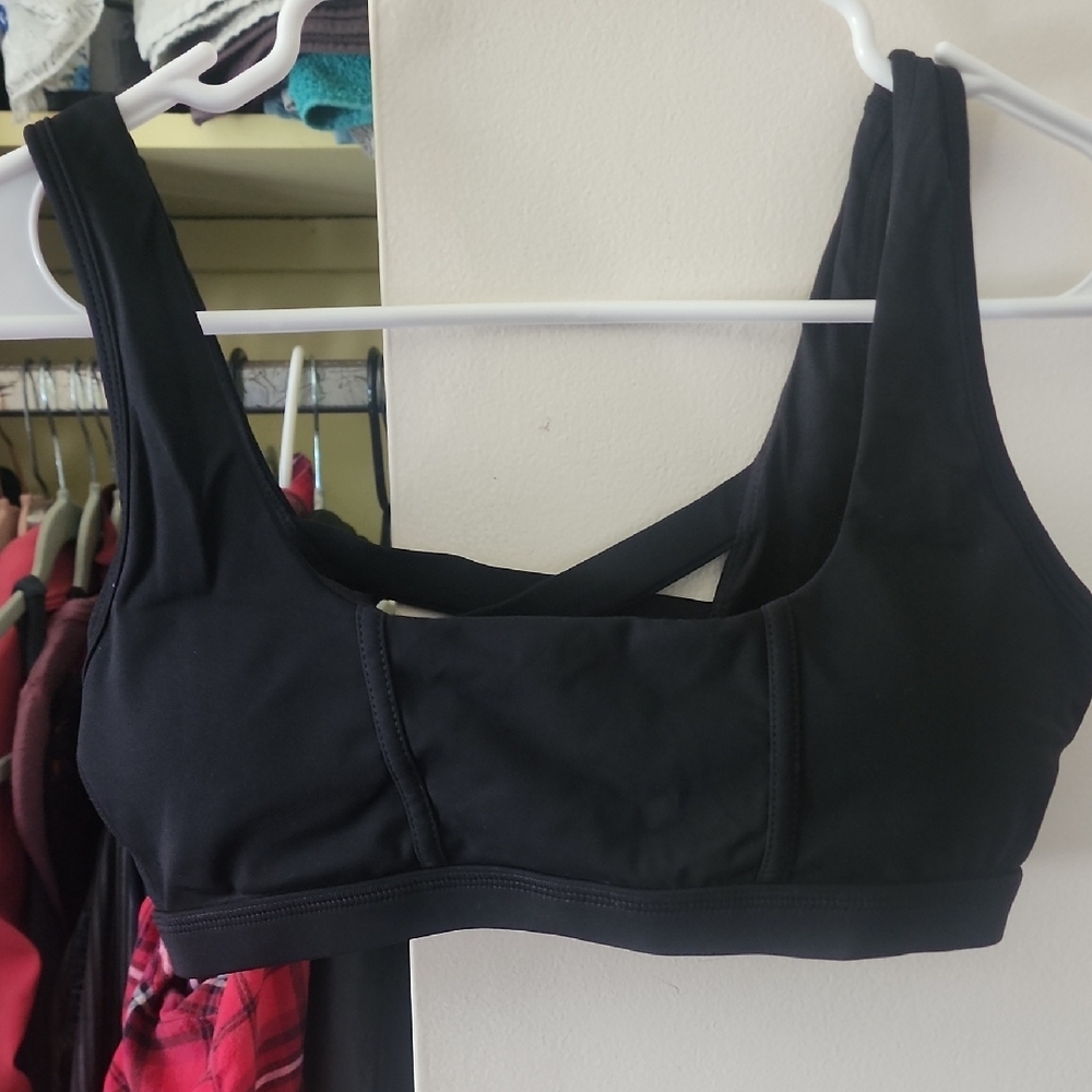 Black Women's Sports Bra